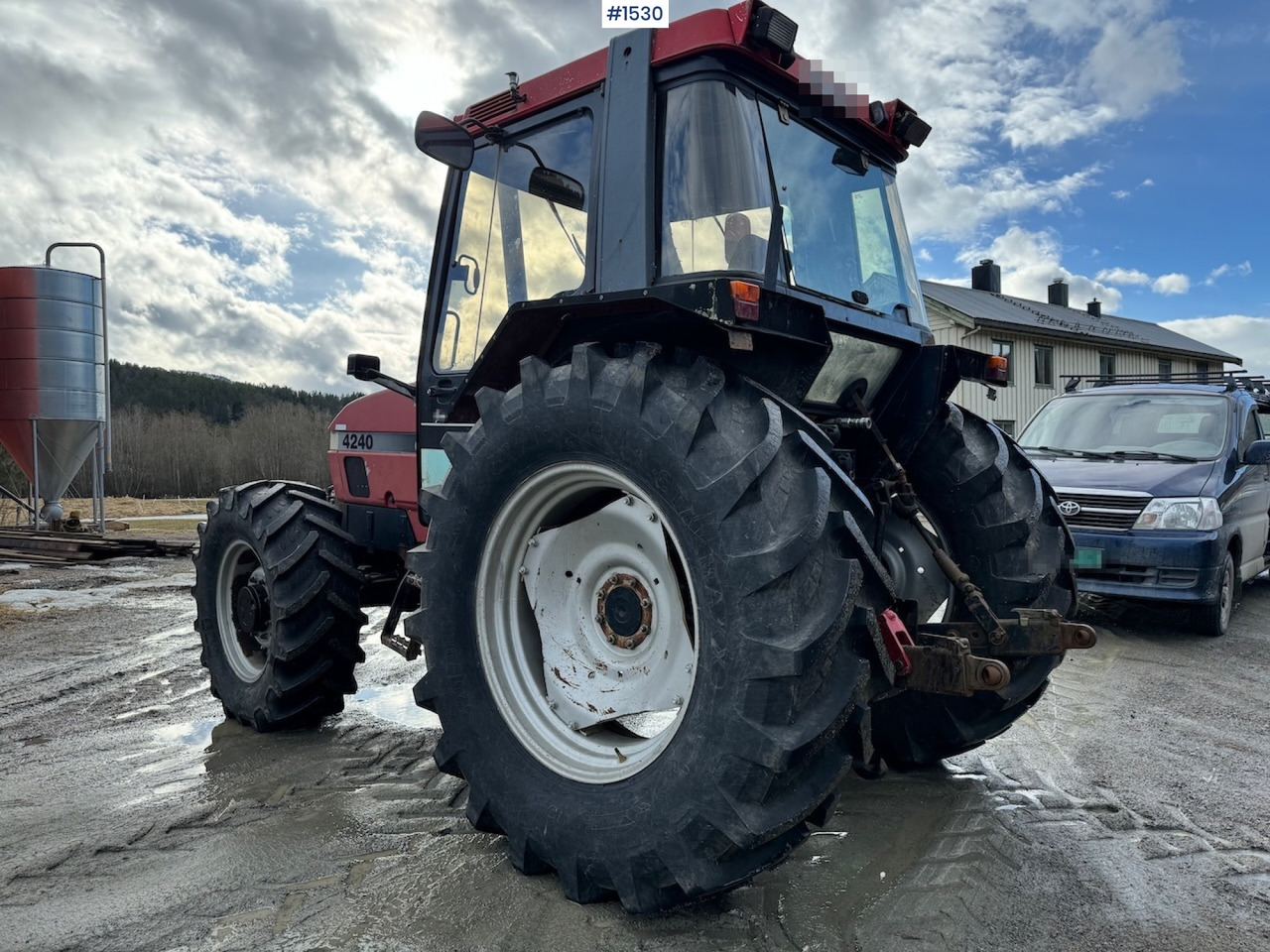 1996 Case CASE IH 4240 XL - جرار: صورة 5 1996 Case CASE IH 4240 XL - جرار: صورة 5