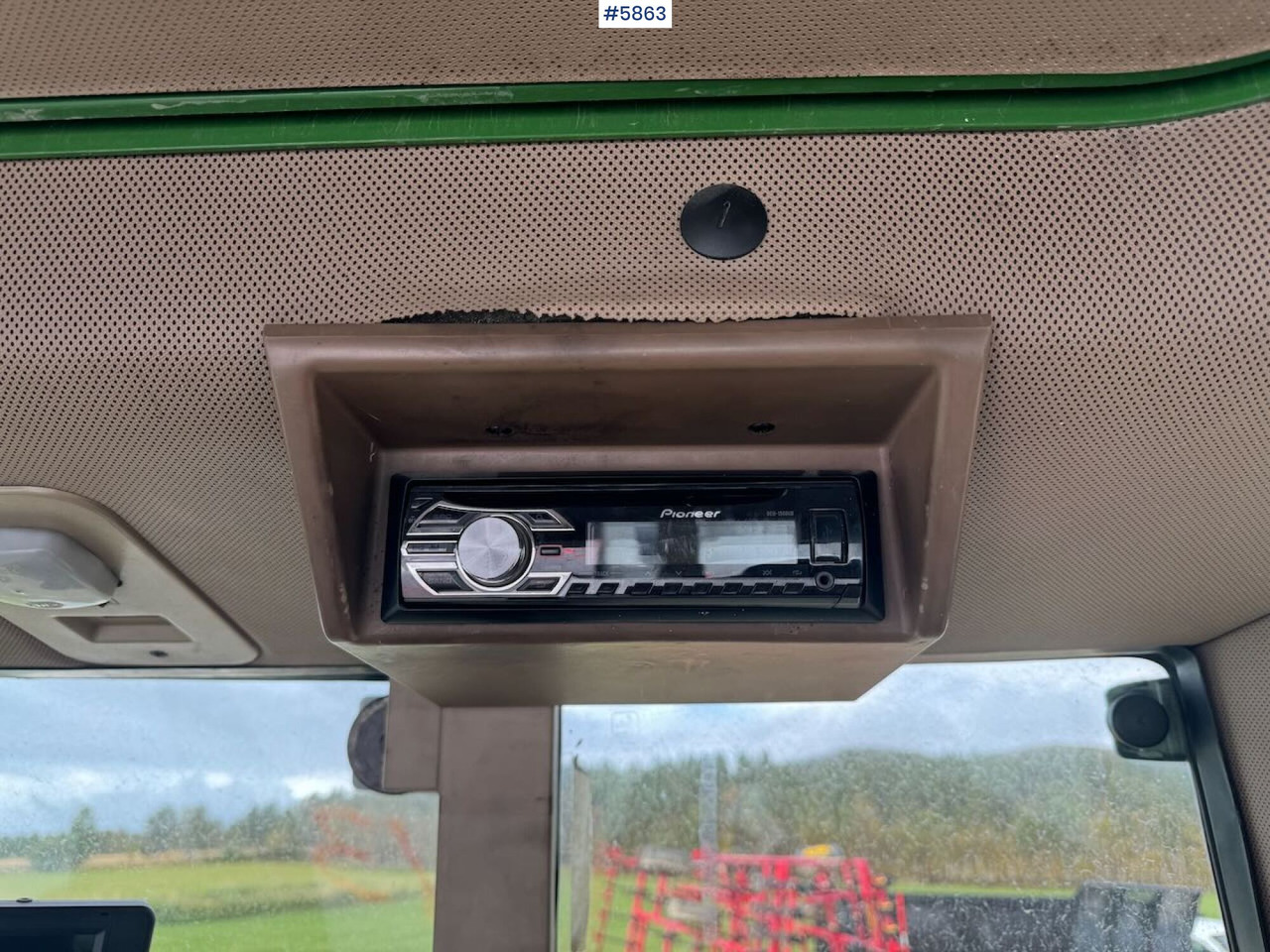 1996 John Deere 6400 4x4 w/ front loader. 1996 John Deere 6400 4x4 w/ front loader.: صورة 18