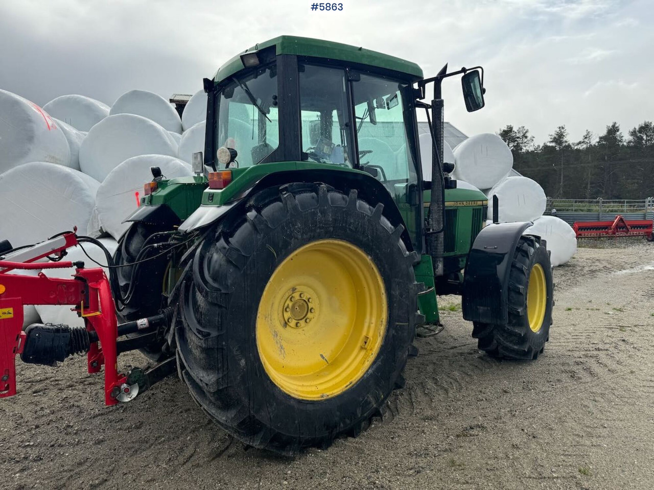 1996 John Deere 6400 4x4 w/ front loader. - جرار: صورة 3 1996 John Deere 6400 4x4 w/ front loader. - جرار: صورة 3