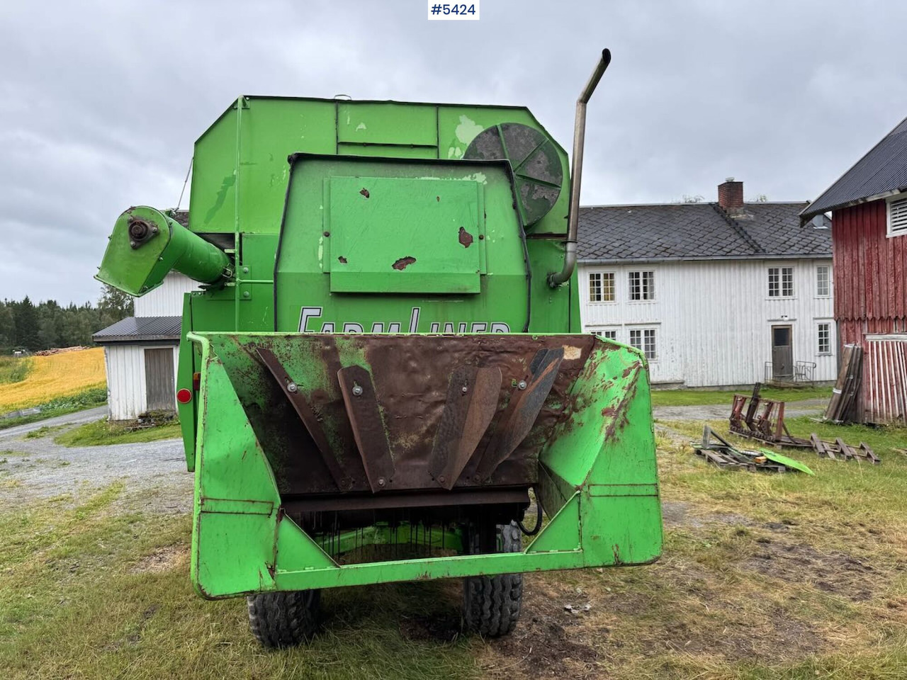 1998 Deutz Fahr FarmLiner 3370 - حصادة موحَّدة: صورة 4 1998 Deutz Fahr FarmLiner 3370 - حصادة موحَّدة: صورة 4