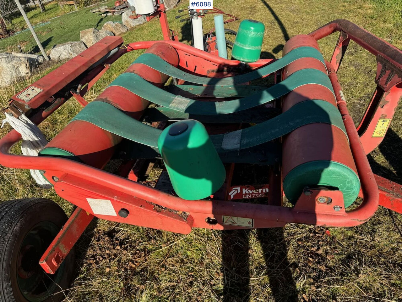 1998 Kverneland 7335 Round bale wrapper - معدات تيبيس التبن: صورة 4 1998 Kverneland 7335 Round bale wrapper - معدات تيبيس التبن: صورة 4