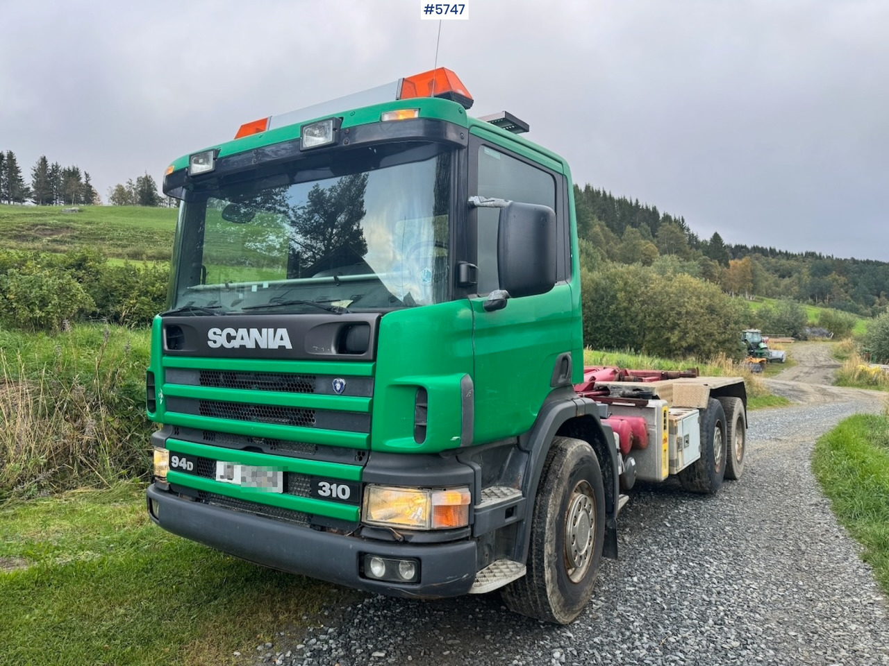 1998 Scania 94D 310 Hook‑truck - شاحنة ذات خطاف: صورة 1 1998 Scania 94D 310 Hook‑truck - شاحنة ذات خطاف: صورة 1