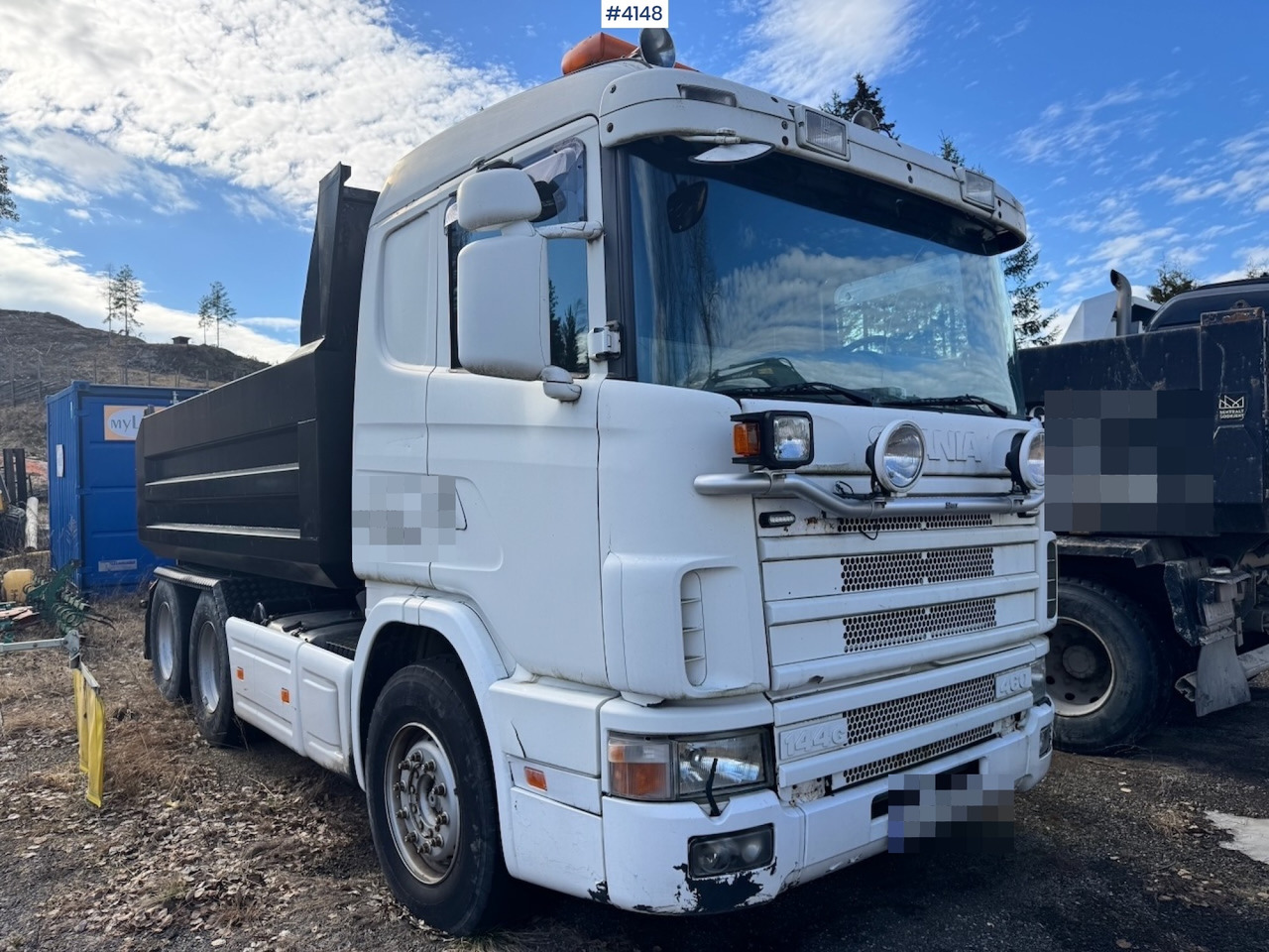 1999 Scania 144G Tippbil - شاحنة قلاب: صورة 1 1999 Scania 144G Tippbil - شاحنة قلاب: صورة 1