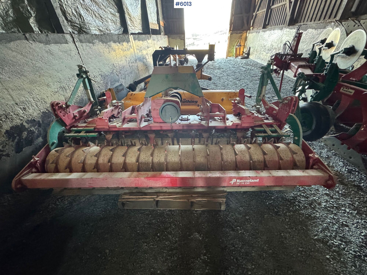 2000 Kverneland NG 14 250 horizontal tiller - معدات حرث التربة: صورة 4 2000 Kverneland NG 14 250 horizontal tiller - معدات حرث التربة: صورة 4
