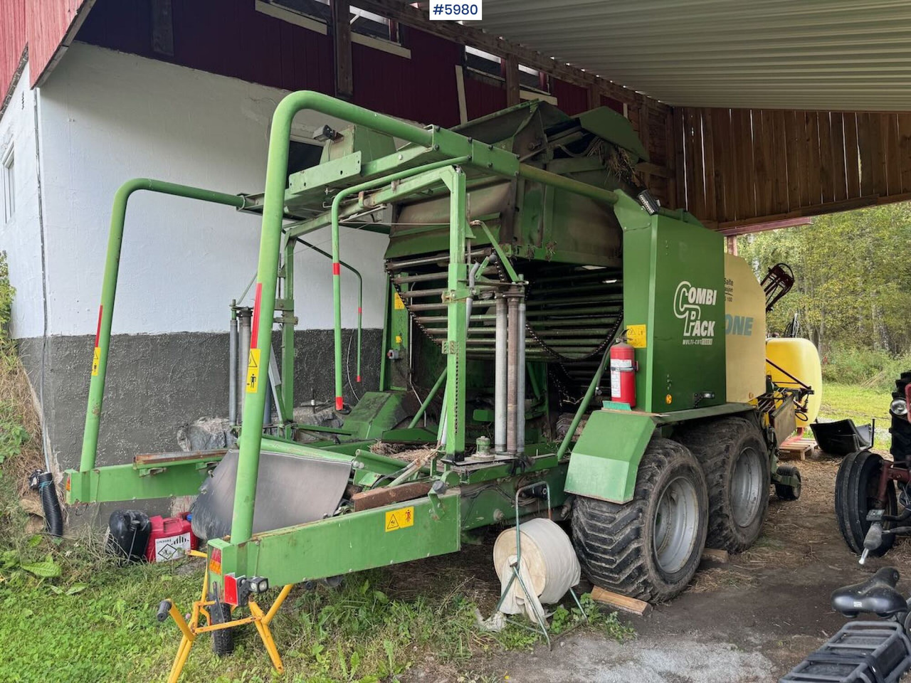 2001 Krone Combipack 1500 - معدات تيبيس التبن: صورة 5 2001 Krone Combipack 1500 - معدات تيبيس التبن: صورة 5