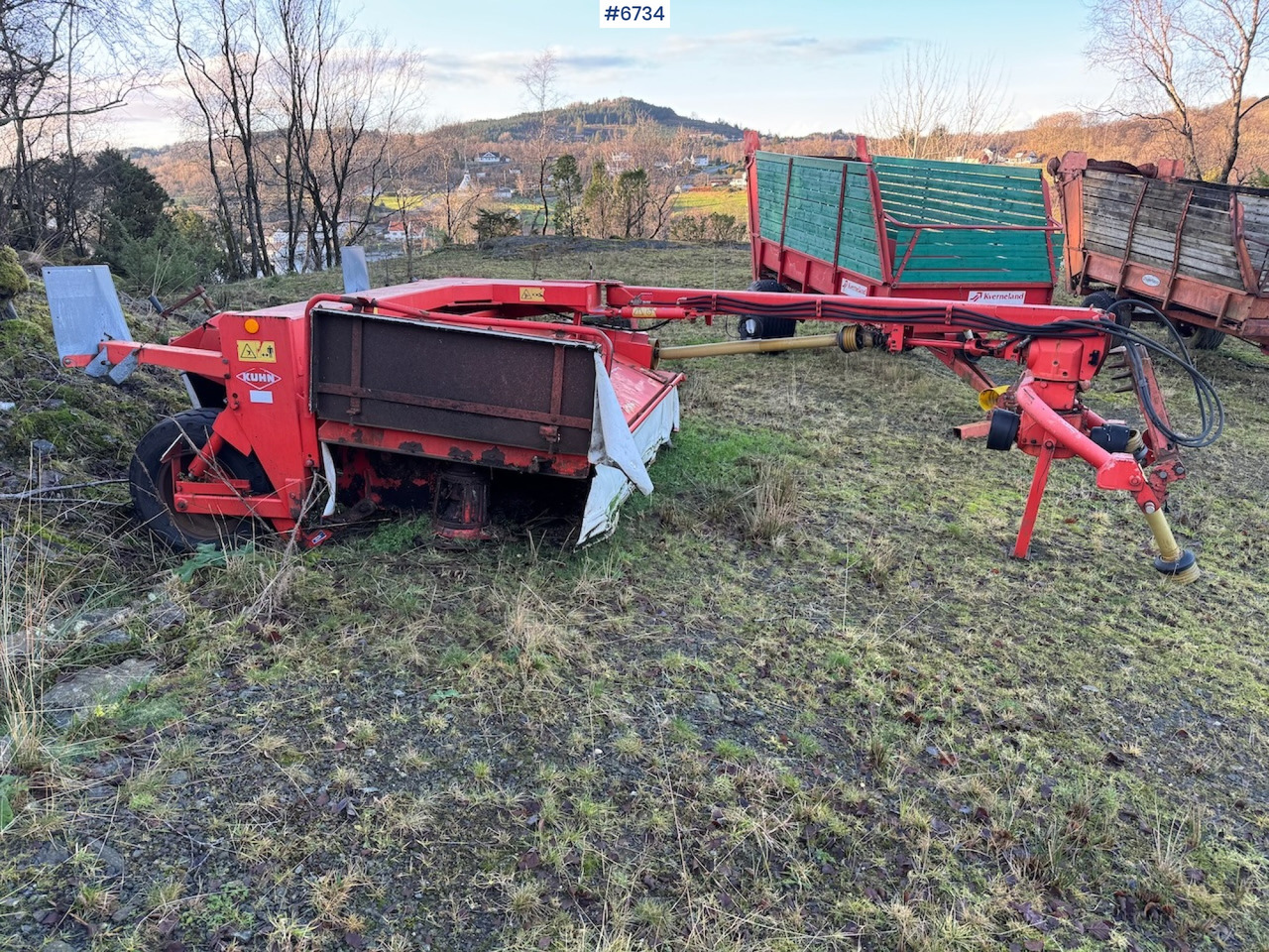2001 Kuhn FC 302 G Trailed mower. - معدات تيبيس التبن: صورة 3 2001 Kuhn FC 302 G Trailed mower. - معدات تيبيس التبن: صورة 3