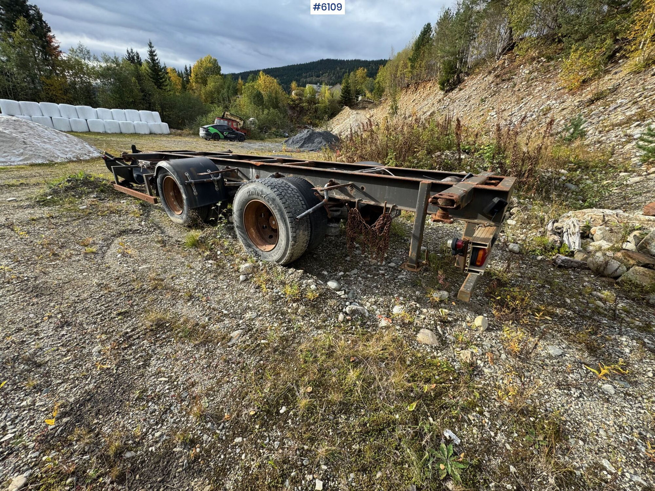 2002 Istrail container trailer. Repair object. - مقطورة مسطحة منخفضة: صورة 4 2002 Istrail container trailer. Repair object. - مقطورة مسطحة منخفضة: صورة 4