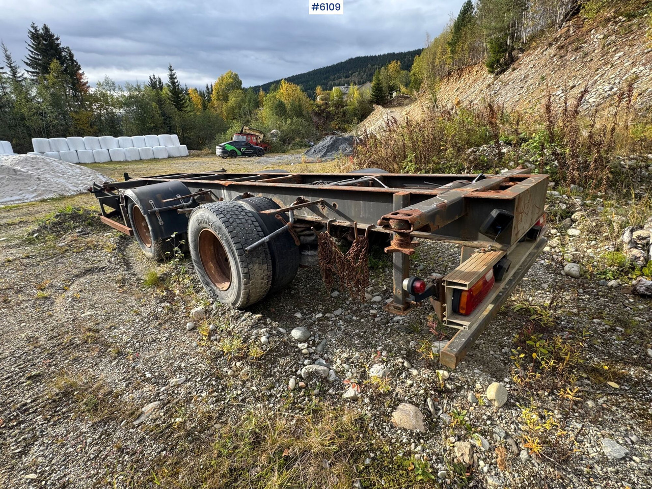 2002 Istrail container trailer. Repair object. - مقطورة مسطحة منخفضة: صورة 5 2002 Istrail container trailer. Repair object. - مقطورة مسطحة منخفضة: صورة 5