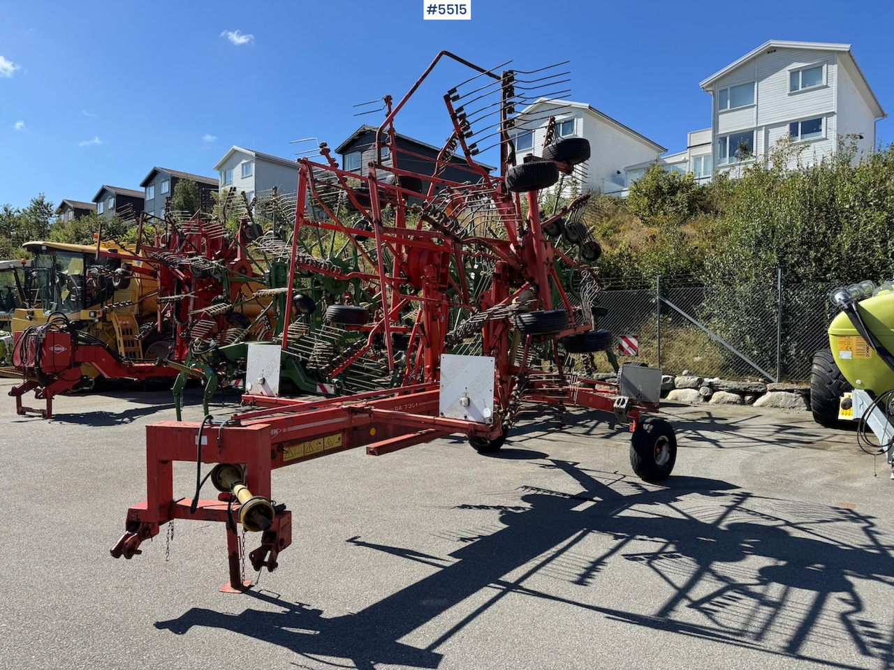 2002 Kuhn GA 7301 Collecting rake - معدات تيبيس التبن: صورة 5 2002 Kuhn GA 7301 Collecting rake - معدات تيبيس التبن: صورة 5