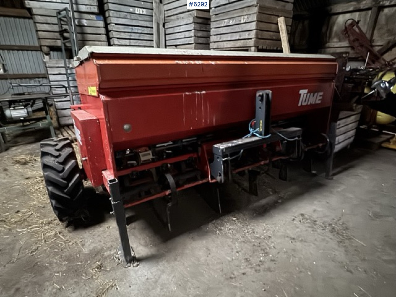 2003 Tume KL 2500 Combination Seed Drill - آلة البذار متعددة الوظائف: صورة 5 2003 Tume KL 2500 Combination Seed Drill - آلة البذار متعددة الوظائف: صورة 5