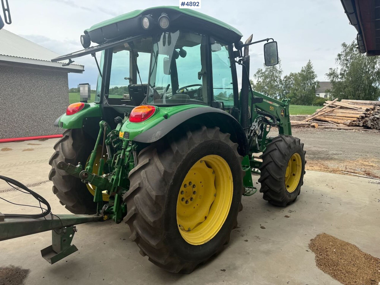 2004 John Deere 5720 4x4 w/ front loader - جرار: صورة 5 2004 John Deere 5720 4x4 w/ front loader - جرار: صورة 5