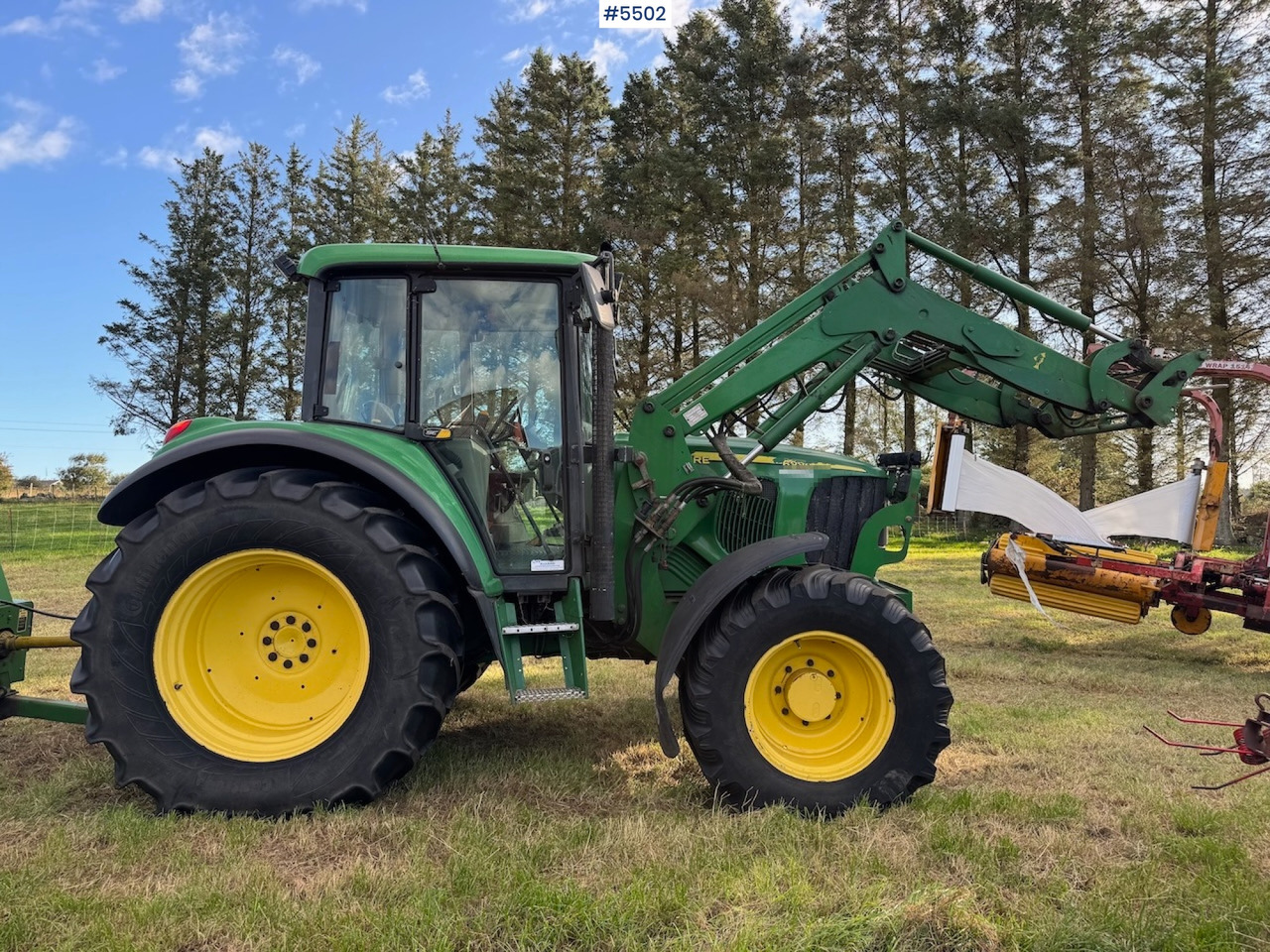 2004 John Deere 6220 w/front loader - جرار: صورة 5 2004 John Deere 6220 w/front loader - جرار: صورة 5
