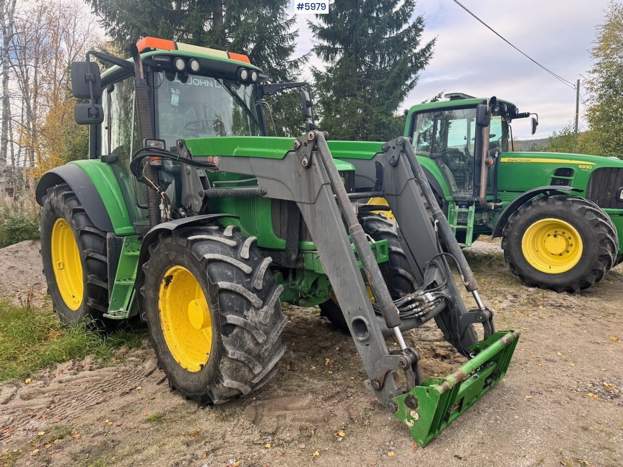 2005 John Deere 6420 with Front Loader - جرار: صورة 1 2005 John Deere 6420 with Front Loader - جرار: صورة 1