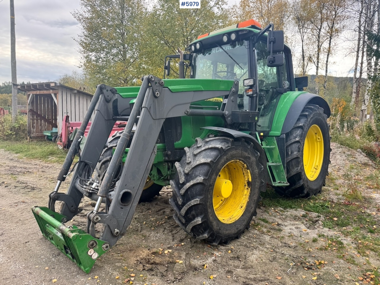 2005 John Deere 6420 with Front Loader - جرار: صورة 5 2005 John Deere 6420 with Front Loader - جرار: صورة 5