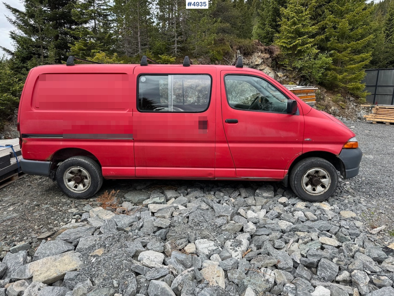 2005 Toyota Hiace 4WD Van. - فان: صورة 5 2005 Toyota Hiace 4WD Van. - فان: صورة 5
