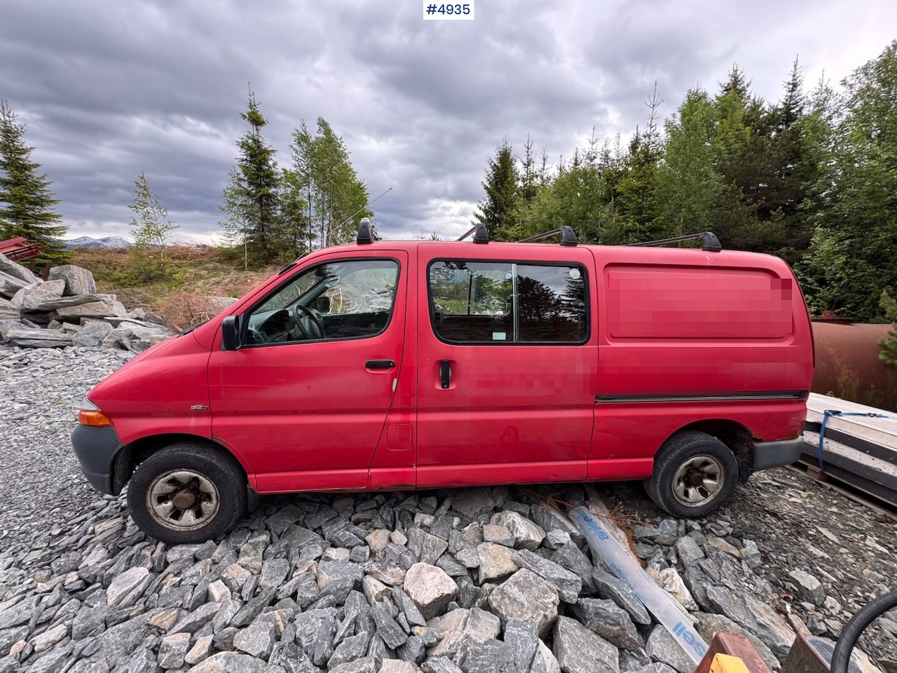 2005 Toyota Hiace 4WD Van. - فان: صورة 1 2005 Toyota Hiace 4WD Van. - فان: صورة 1