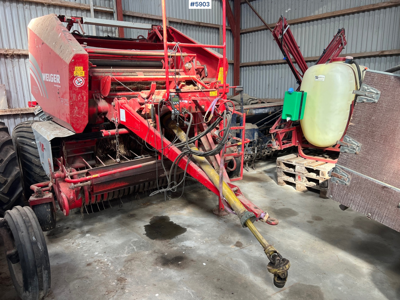 2005 Welger RP 235 press w/ net - معدات تيبيس التبن: صورة 4 2005 Welger RP 235 press w/ net - معدات تيبيس التبن: صورة 4