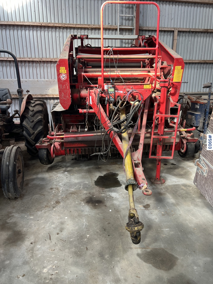 2005 Welger RP 235 press w/ net - معدات تيبيس التبن: صورة 2 2005 Welger RP 235 press w/ net - معدات تيبيس التبن: صورة 2