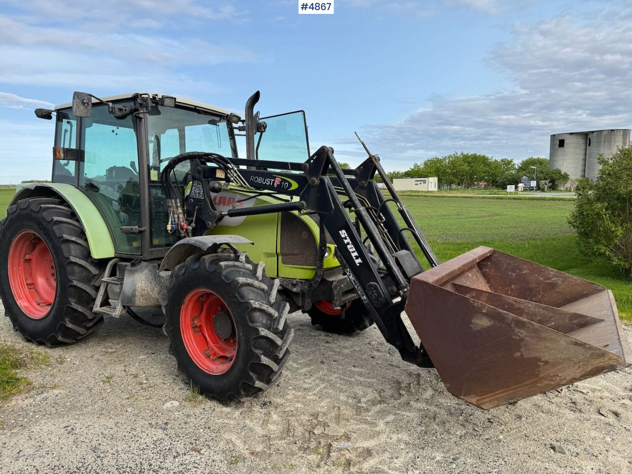 2007 Claas Celtis 446 with front loader, pallet forks, and bucket - جرار: صورة 1 2007 Claas Celtis 446 with front loader, pallet forks, and bucket - جرار: صورة 1
