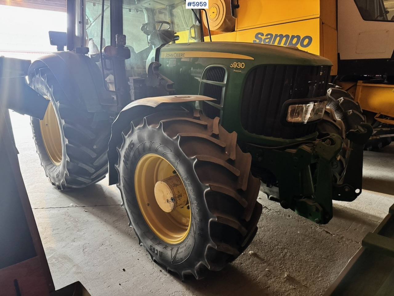 2007 John Deere 6930 w/ Front loader, hydraulics and Front PTO. Rep object. - جرار: صورة 5 2007 John Deere 6930 w/ Front loader, hydraulics and Front PTO. Rep object. - جرار: صورة 5