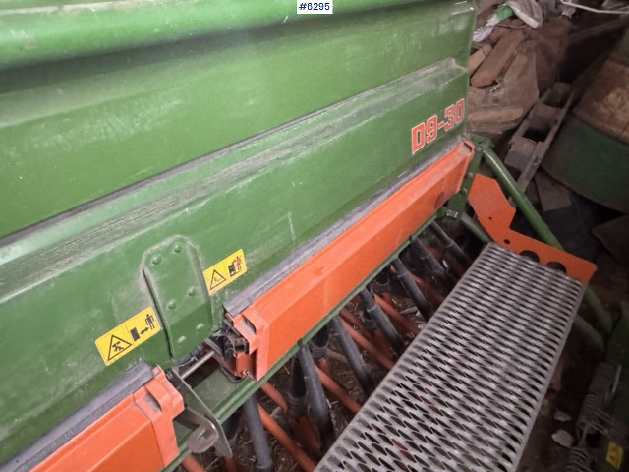 2009 Amazone D9-30 Special Seed Drill - آلة البذر: صورة 5 2009 Amazone D9-30 Special Seed Drill - آلة البذر: صورة 5