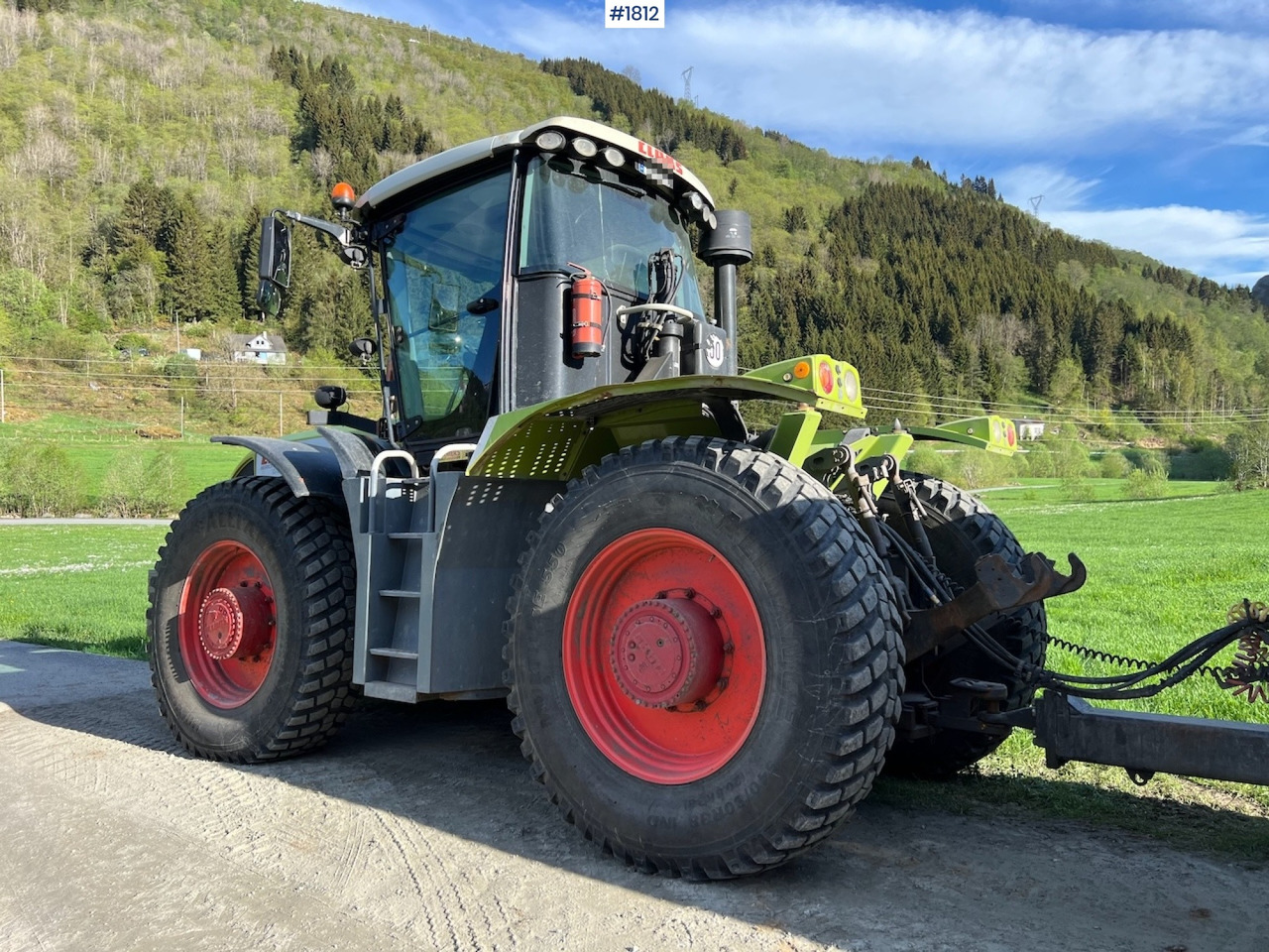 2009 Claas Xerion 3800 - جرار: صورة 5 2009 Claas Xerion 3800 - جرار: صورة 5