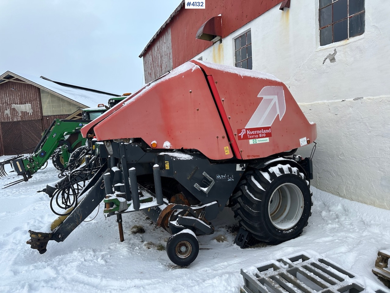 2009 Kverneland Taarup Biopress w/ axle - معدات تيبيس التبن: صورة 4 2009 Kverneland Taarup Biopress w/ axle - معدات تيبيس التبن: صورة 4