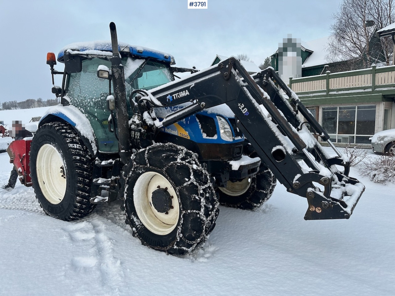 2010 New Holland T6040 4x4 plow rigged tractor w/ Trima +3.0p front loader, brand new chains, snow bucket and Westbjørn snow blower. WATCH VIDEO. - جرار: صورة 1 2010 New Holland T6040 4x4 plow rigged tractor w/ Trima +3.0p front loader, brand new chains, snow bucket and Westbjørn snow blower. WATCH VIDEO. - جرار: صورة 1