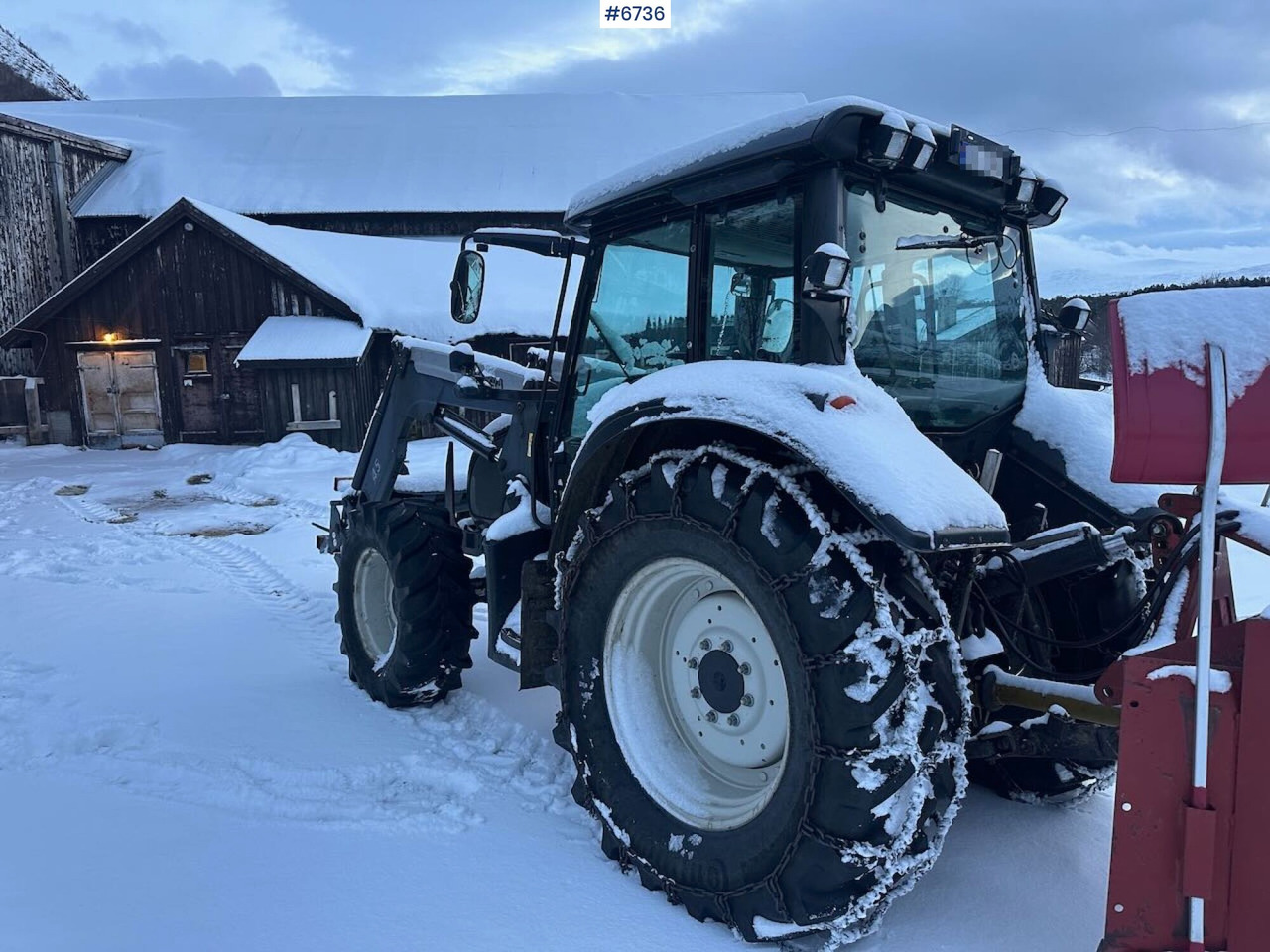 2010 Valtra N92 4x4 tractor with front loader and chains. SEE VIDEO. - جرار: صورة 5 2010 Valtra N92 4x4 tractor with front loader and chains. SEE VIDEO. - جرار: صورة 5