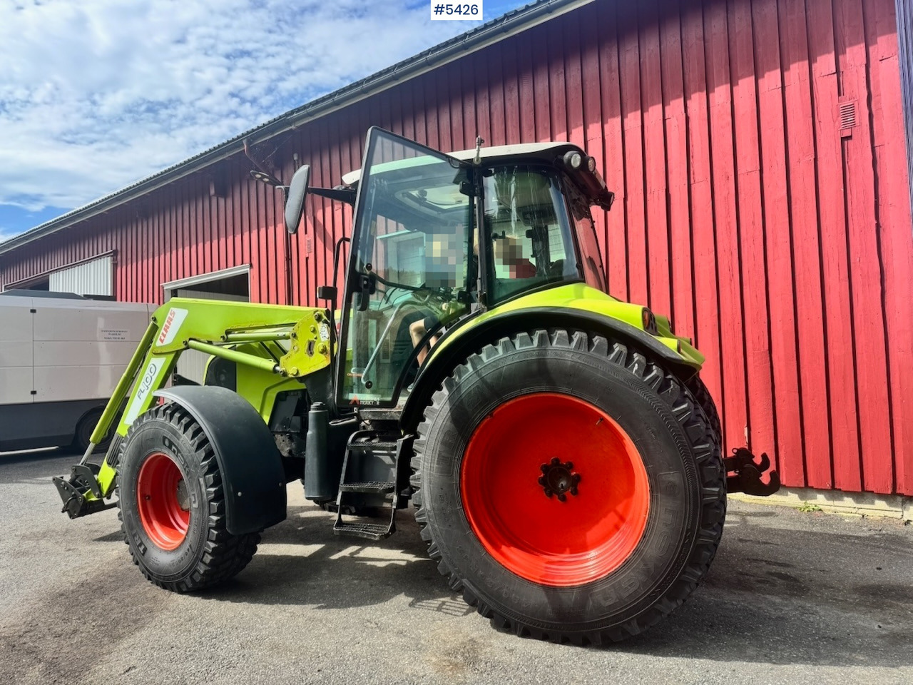 2011 Claas Arion 430 w/ Front loader and Plough. 3210 hours! - جرار: صورة 3 2011 Claas Arion 430 w/ Front loader and Plough. 3210 hours! - جرار: صورة 3