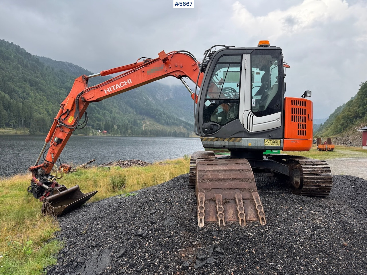 حفارة 2011 Hitachi ZX 85 US-3 w/rotor tilt and buckets: صورة 8