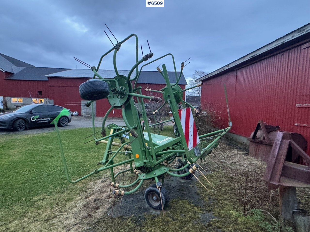 2011 Krone KW 5.52 tedder - معدات تيبيس التبن: صورة 3 2011 Krone KW 5.52 tedder - معدات تيبيس التبن: صورة 3