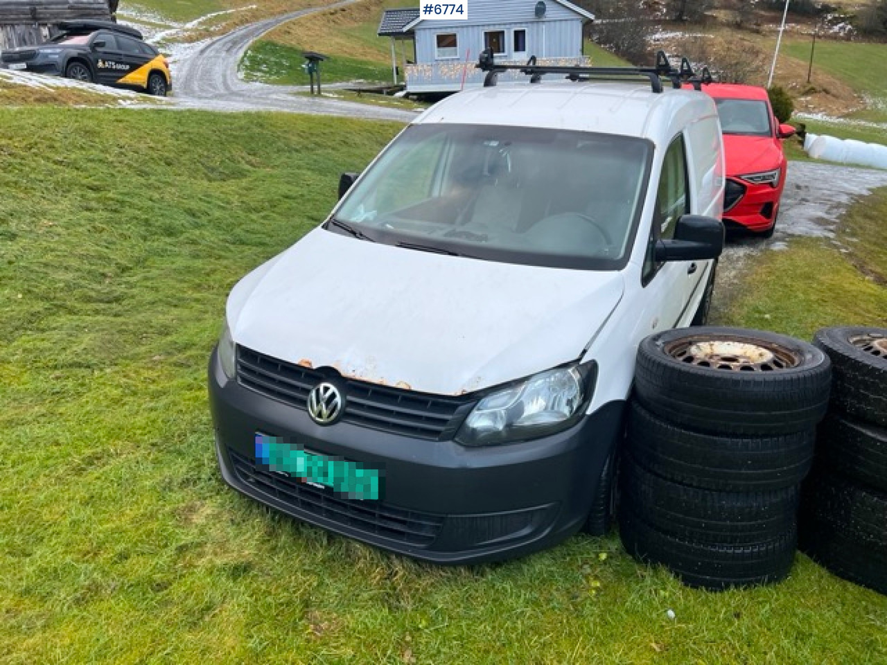 2011 Volkswagen Caddy 4x4 Van Repair project - فان المدمجة: صورة 3 2011 Volkswagen Caddy 4x4 Van Repair project - فان المدمجة: صورة 3