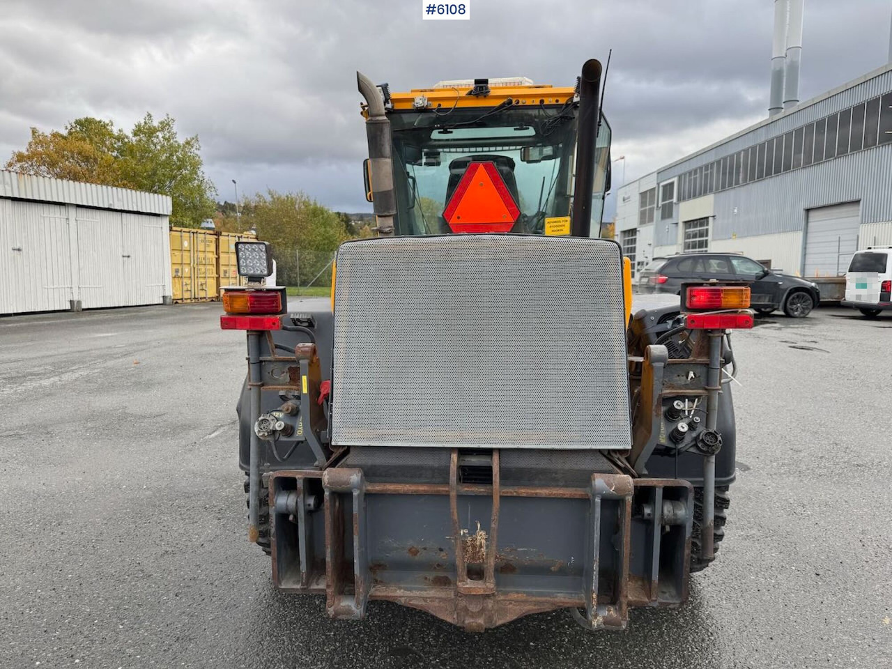 2011 Wille 655C w/ flushing unit, sweeping unit, 2 buckets and pallet fork - اللودر بعجل: صورة 4 2011 Wille 655C w/ flushing unit, sweeping unit, 2 buckets and pallet fork - اللودر بعجل: صورة 4