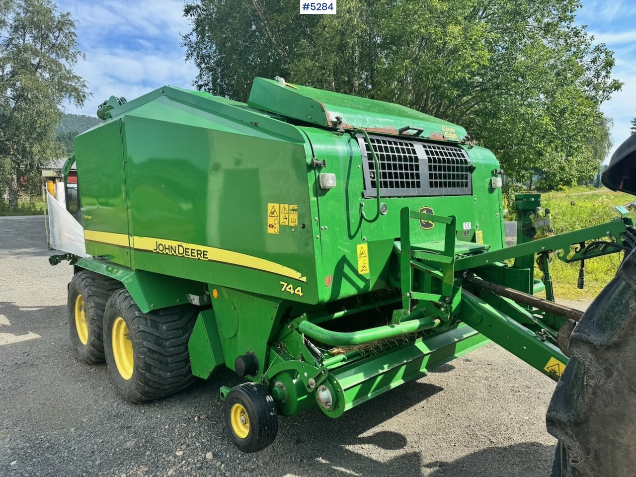 2012 John Deere 744 Combi baler. - معدات تيبيس التبن: صورة 1 2012 John Deere 744 Combi baler. - معدات تيبيس التبن: صورة 1