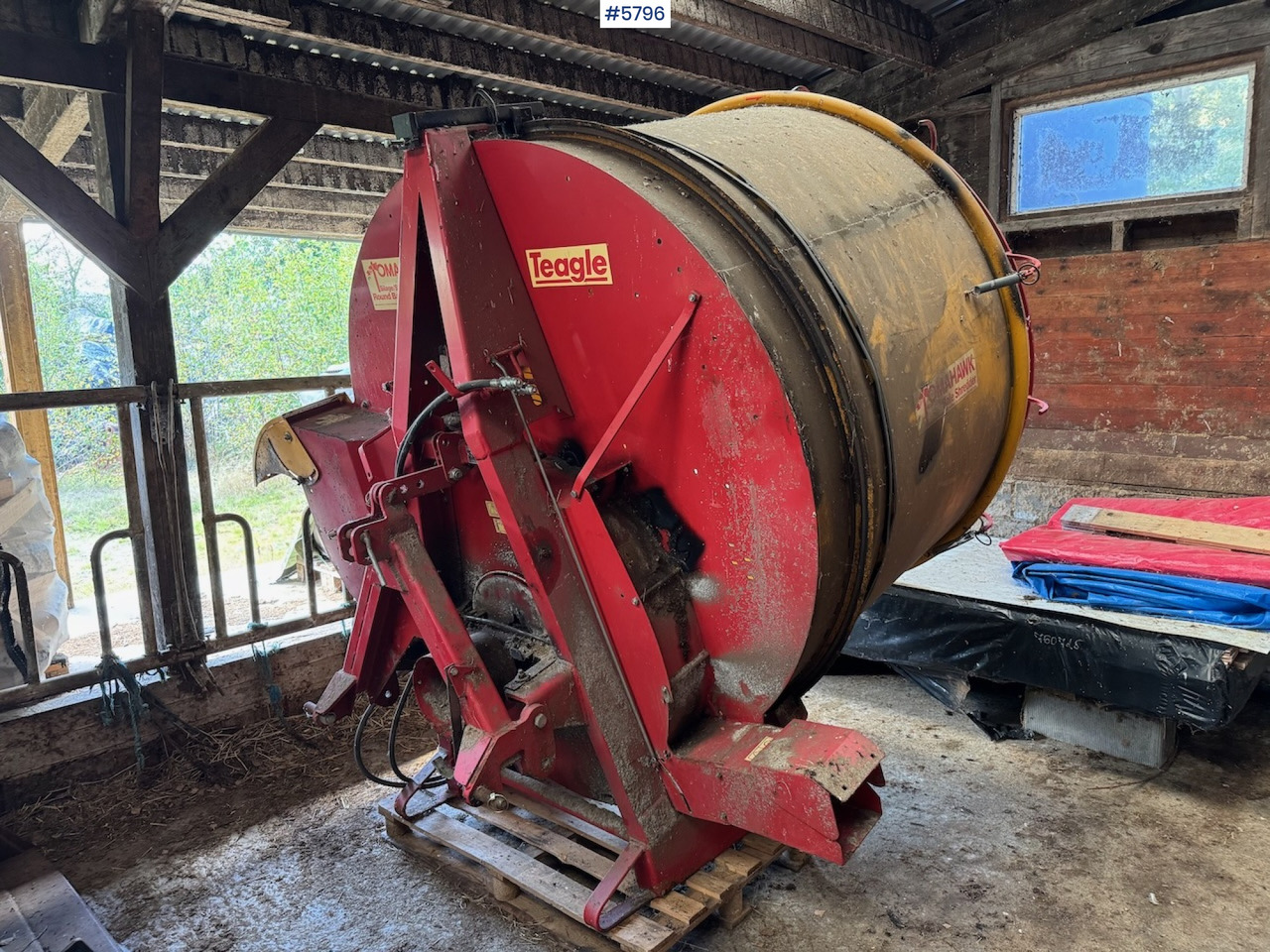 2012 Teagle Tomahawk 5050 - معدات تيبيس التبن: صورة 3 2012 Teagle Tomahawk 5050 - معدات تيبيس التبن: صورة 3