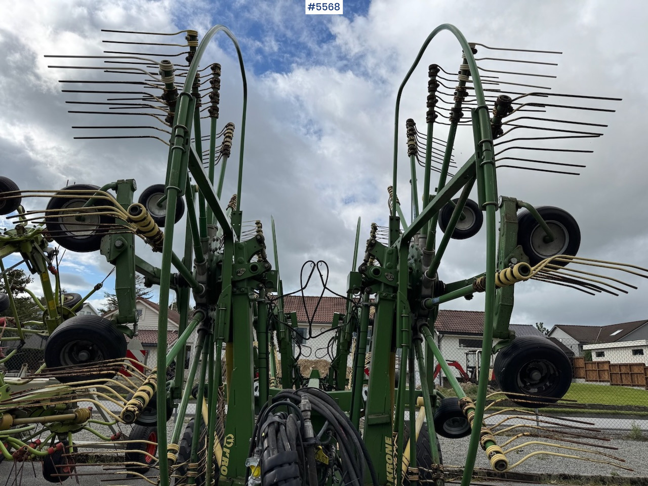 2013 Krone Sawdro 1400 Plus - معدات تيبيس التبن: صورة 4 2013 Krone Sawdro 1400 Plus - معدات تيبيس التبن: صورة 4