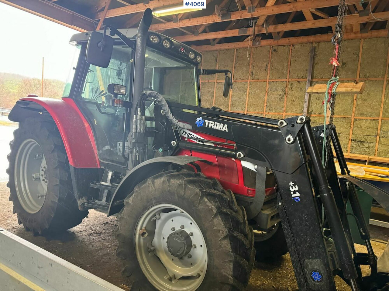2013 Massey Ferguson 5455 w/ front loader, 2 buckets, pallet forks and blades. 1020 hours! - جرار: صورة 2 2013 Massey Ferguson 5455 w/ front loader, 2 buckets, pallet forks and blades. 1020 hours! - جرار: صورة 2