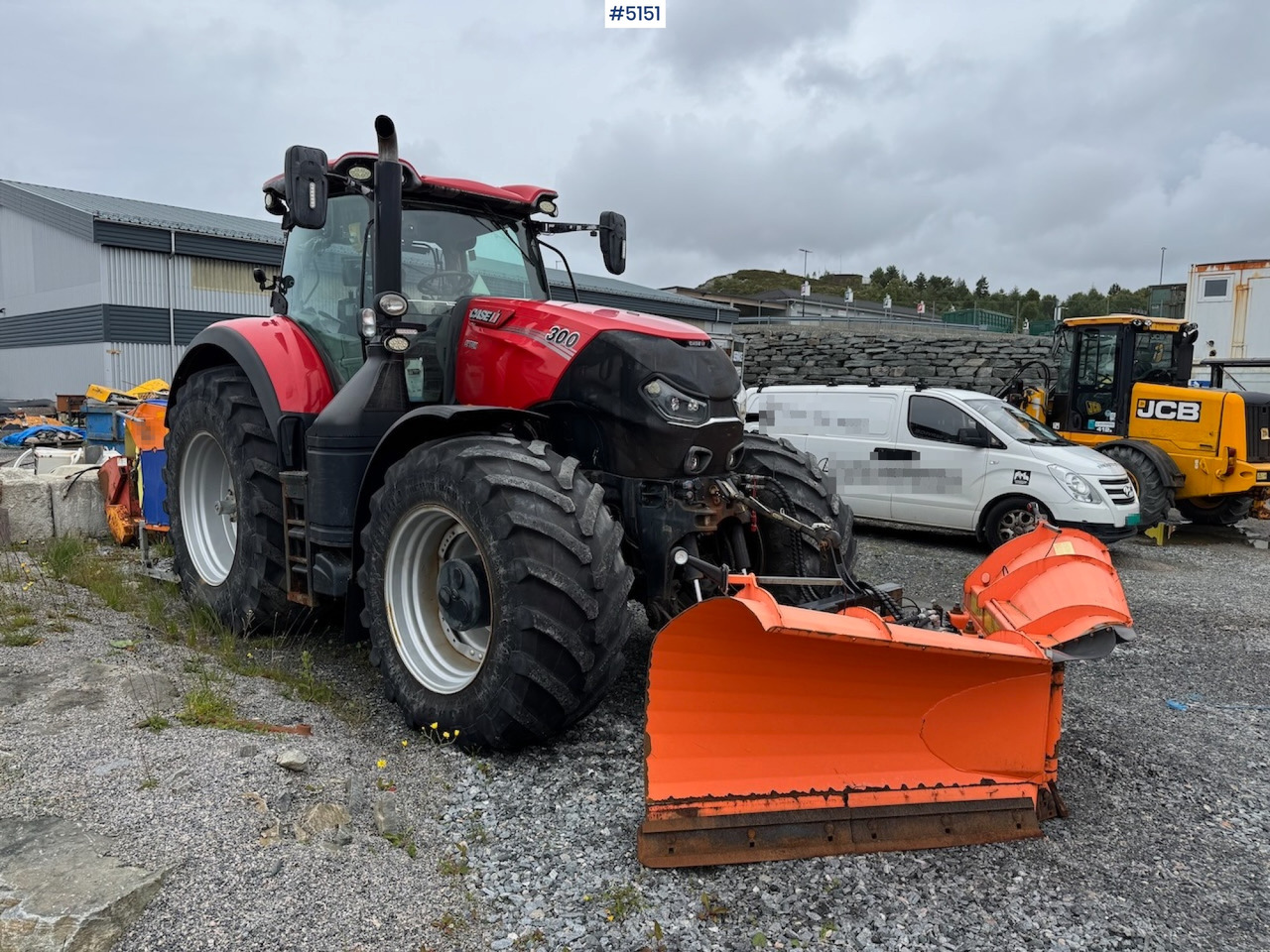 2016 Case IH Optum 300 CVX w/front hydraulics and plowing rig - جرار: صورة 3 2016 Case IH Optum 300 CVX w/front hydraulics and plowing rig - جرار: صورة 3