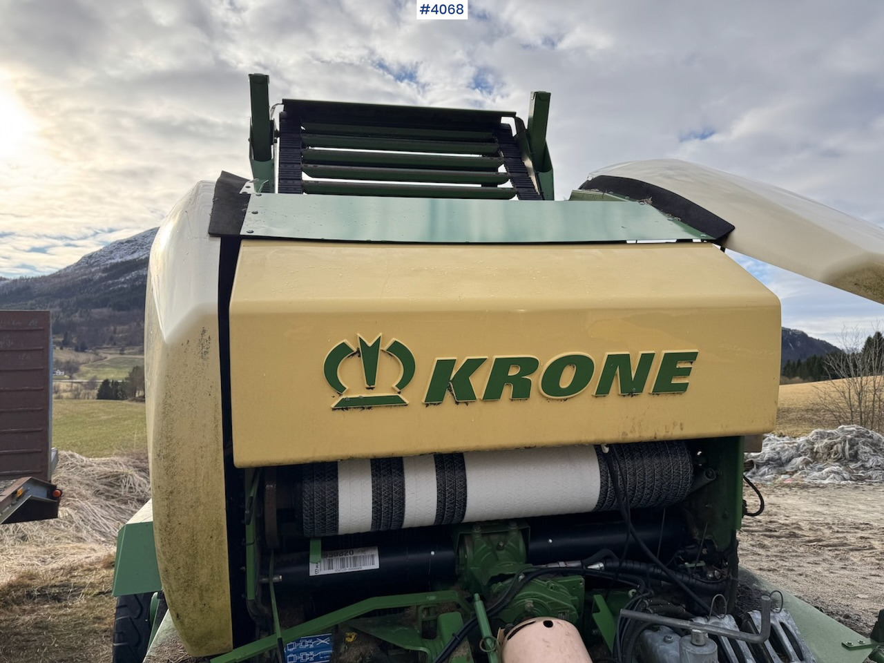 2016 Krone Comprima CF 155 XC Kombipresse - معدات تيبيس التبن: صورة 3 2016 Krone Comprima CF 155 XC Kombipresse - معدات تيبيس التبن: صورة 3