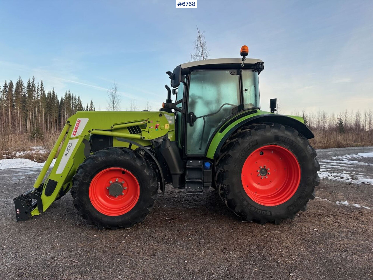 2017 Claas Arion 440 4x4 tractor w/ front loader, GPS setup and good tires. Low hours! - جرار: صورة 2 2017 Claas Arion 440 4x4 tractor w/ front loader, GPS setup and good tires. Low hours! - جرار: صورة 2