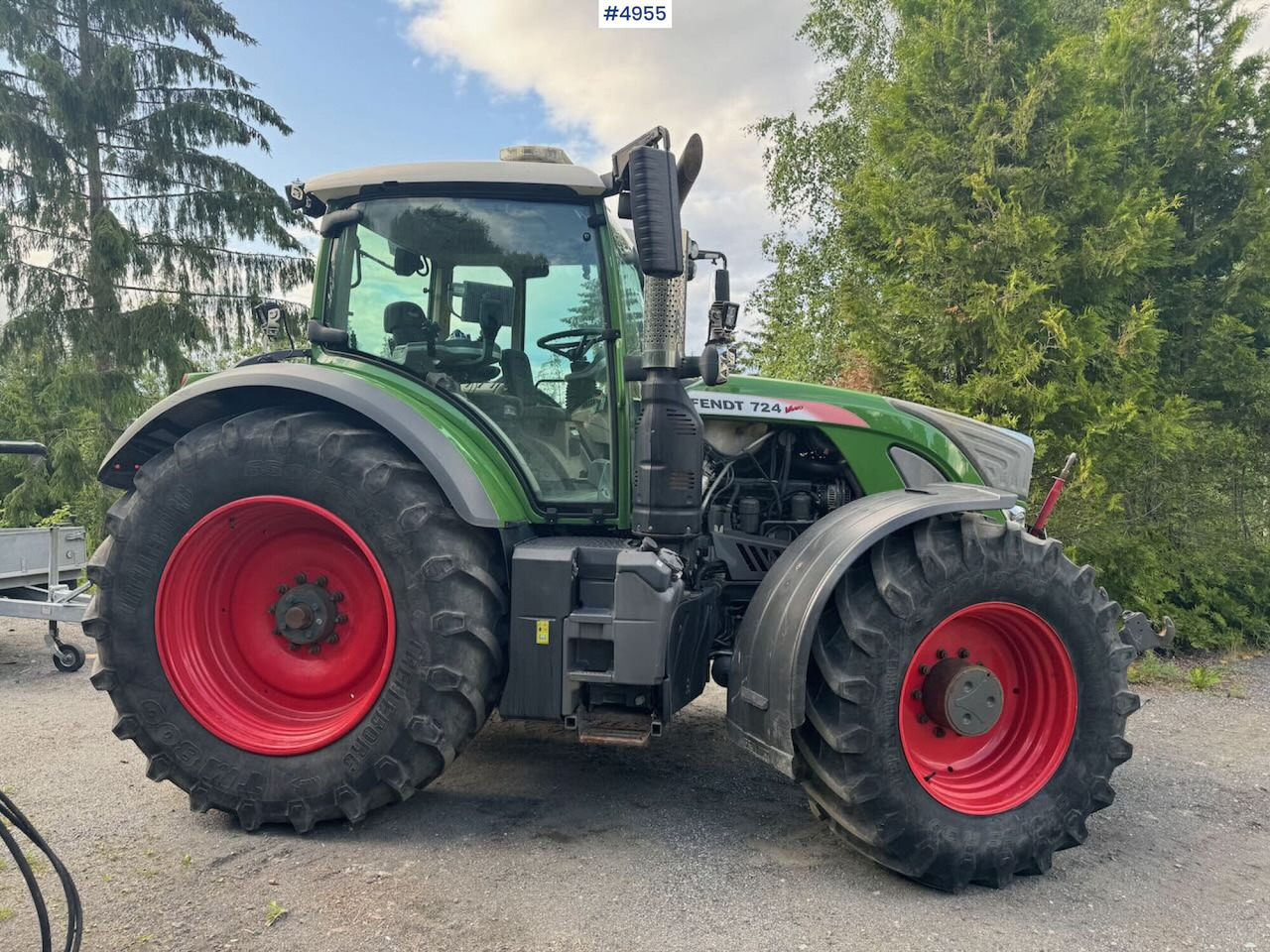 2017 Fendt 724 Vario - جرار: صورة 2 2017 Fendt 724 Vario - جرار: صورة 2