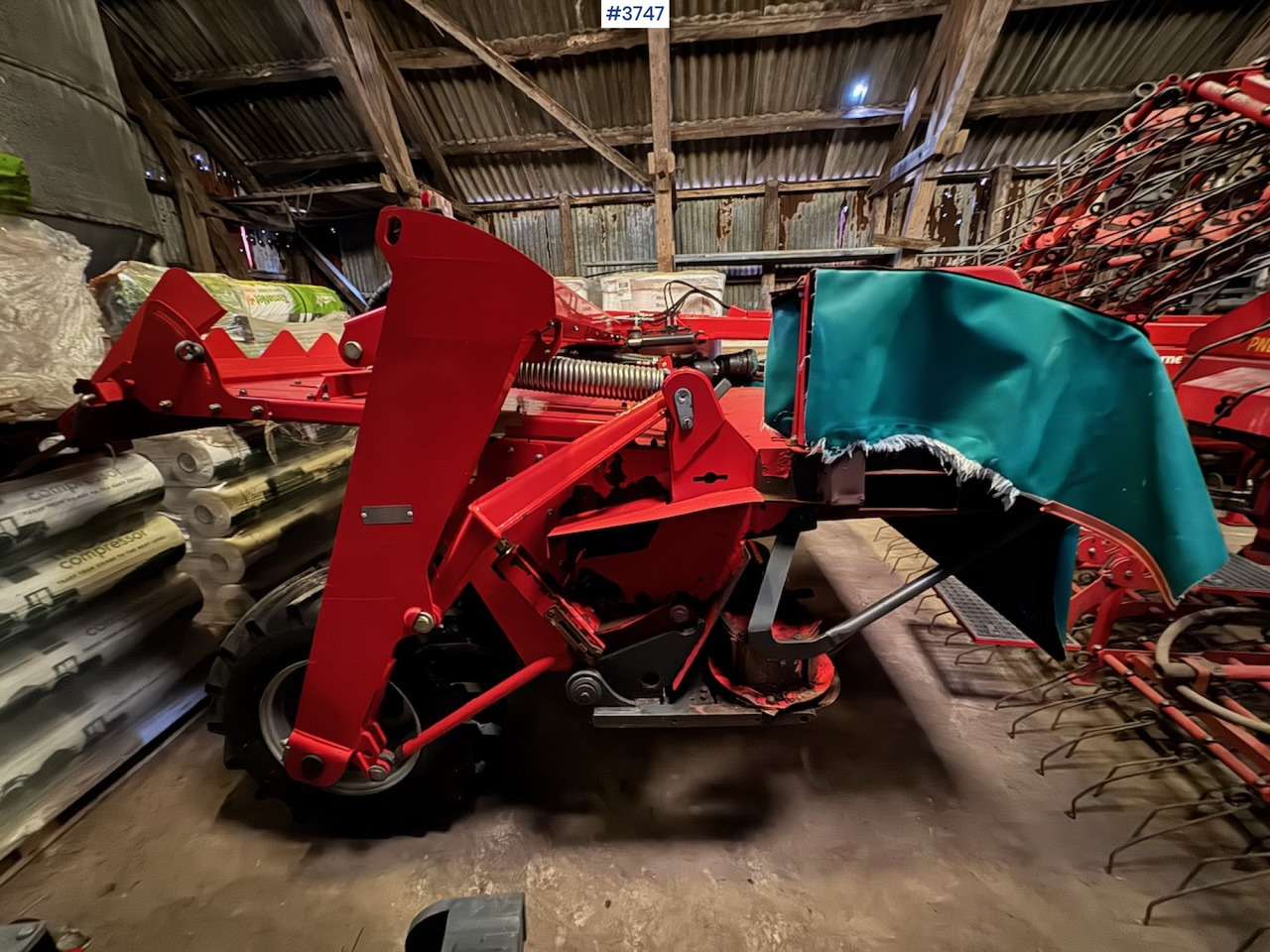 2017 Kverneland 4332LT Trailed mower. - معدات تيبيس التبن: صورة 4 2017 Kverneland 4332LT Trailed mower. - معدات تيبيس التبن: صورة 4