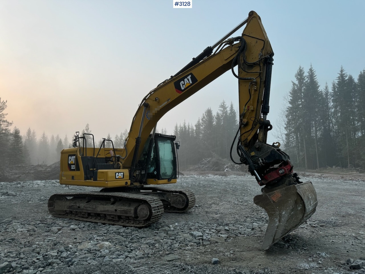 2018 Cat 323-07 with rototilt, grading bucket, and digging bucket - حفارة: صورة 4 2018 Cat 323-07 with rototilt, grading bucket, and digging bucket - حفارة: صورة 4