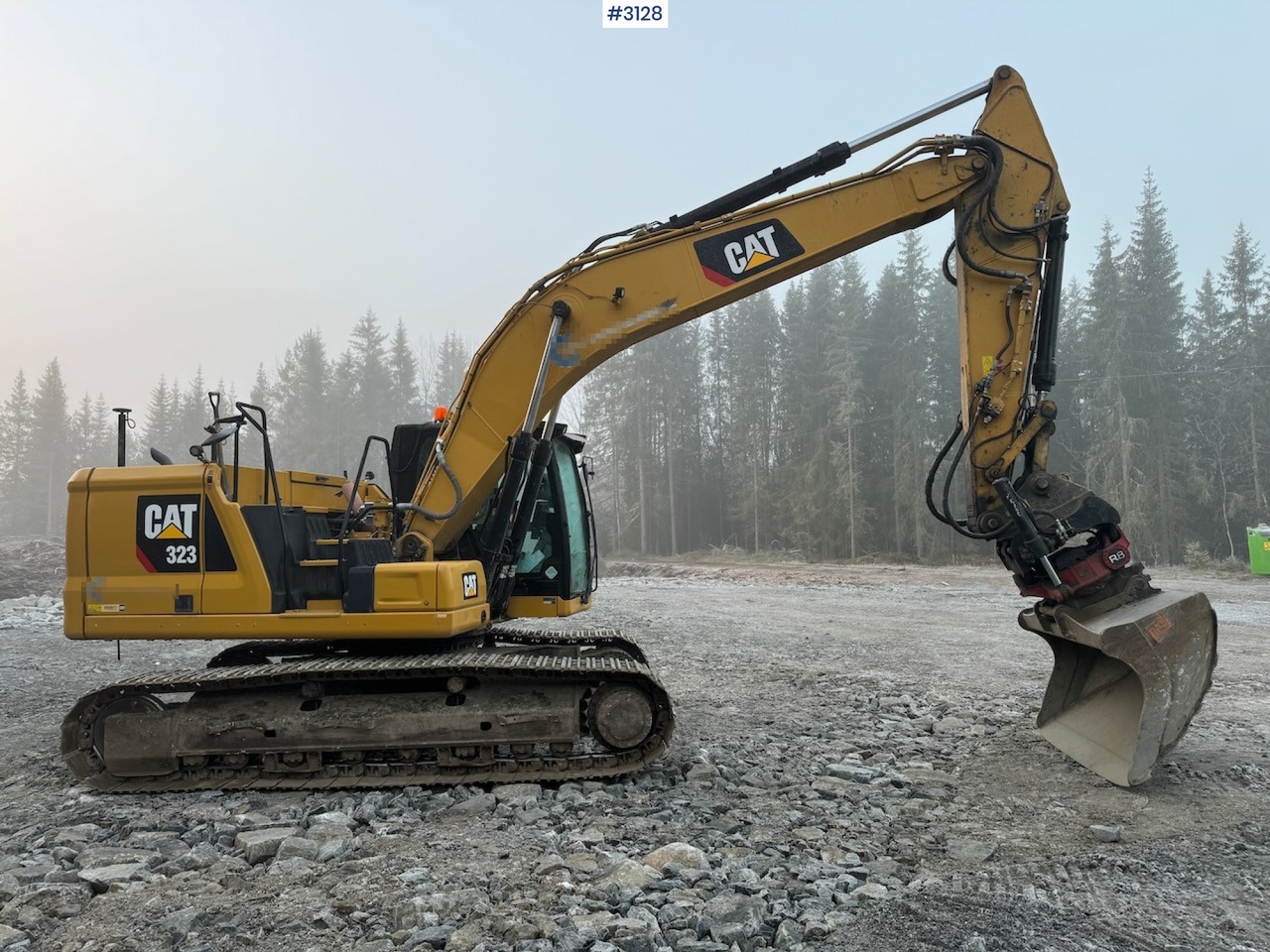 2018 Cat 323-07 with rototilt, grading bucket, and digging bucket - حفارة: صورة 3 2018 Cat 323-07 with rototilt, grading bucket, and digging bucket - حفارة: صورة 3