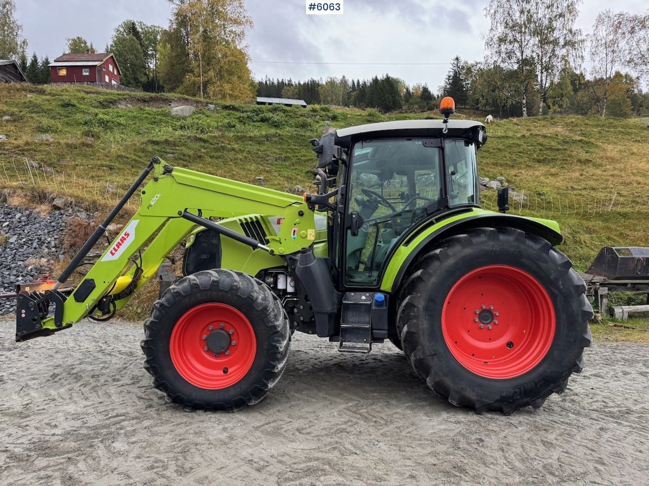 2018 Claas Arion 460 m front loader, front hydraulics and front PTO. - جرار: صورة 1 2018 Claas Arion 460 m front loader, front hydraulics and front PTO. - جرار: صورة 1