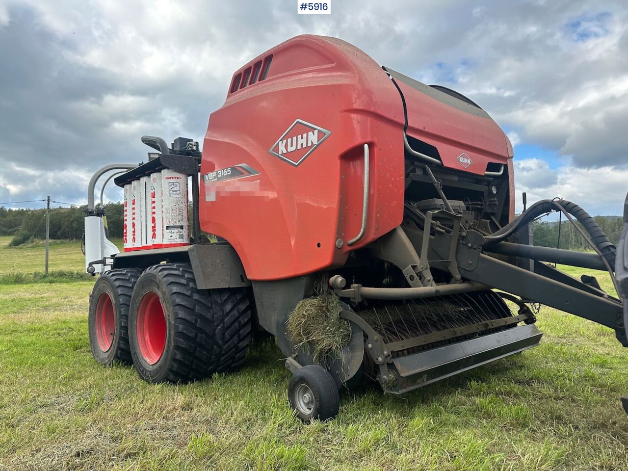 2018 Kuhn VBP 3165 Intelliwrap round baler - معدات تيبيس التبن: صورة 1 2018 Kuhn VBP 3165 Intelliwrap round baler - معدات تيبيس التبن: صورة 1