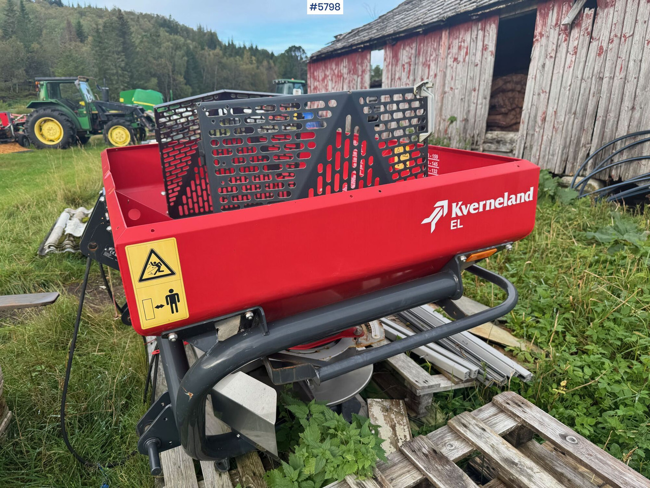2018 Kverneland Manure spreader. Repair project - آلة رش السماد: صورة 3 2018 Kverneland Manure spreader. Repair project - آلة رش السماد: صورة 3