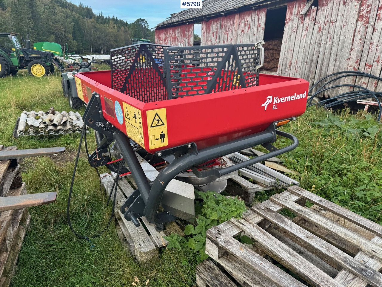 2018 Kverneland Manure spreader. Repair project - آلة رش السماد: صورة 2 2018 Kverneland Manure spreader. Repair project - آلة رش السماد: صورة 2