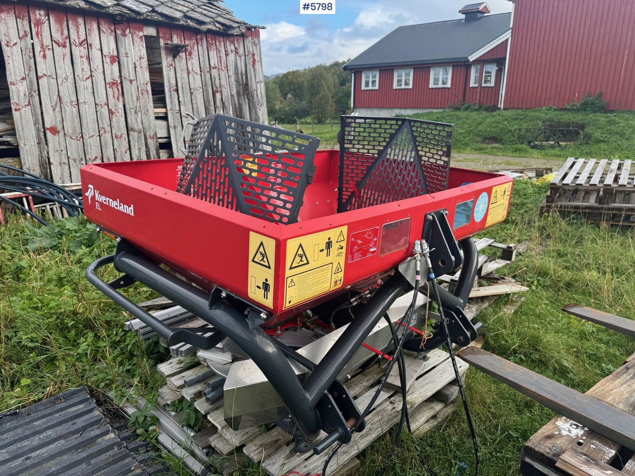 2018 Kverneland Manure spreader. Repair project - آلة رش السماد: صورة 4 2018 Kverneland Manure spreader. Repair project - آلة رش السماد: صورة 4